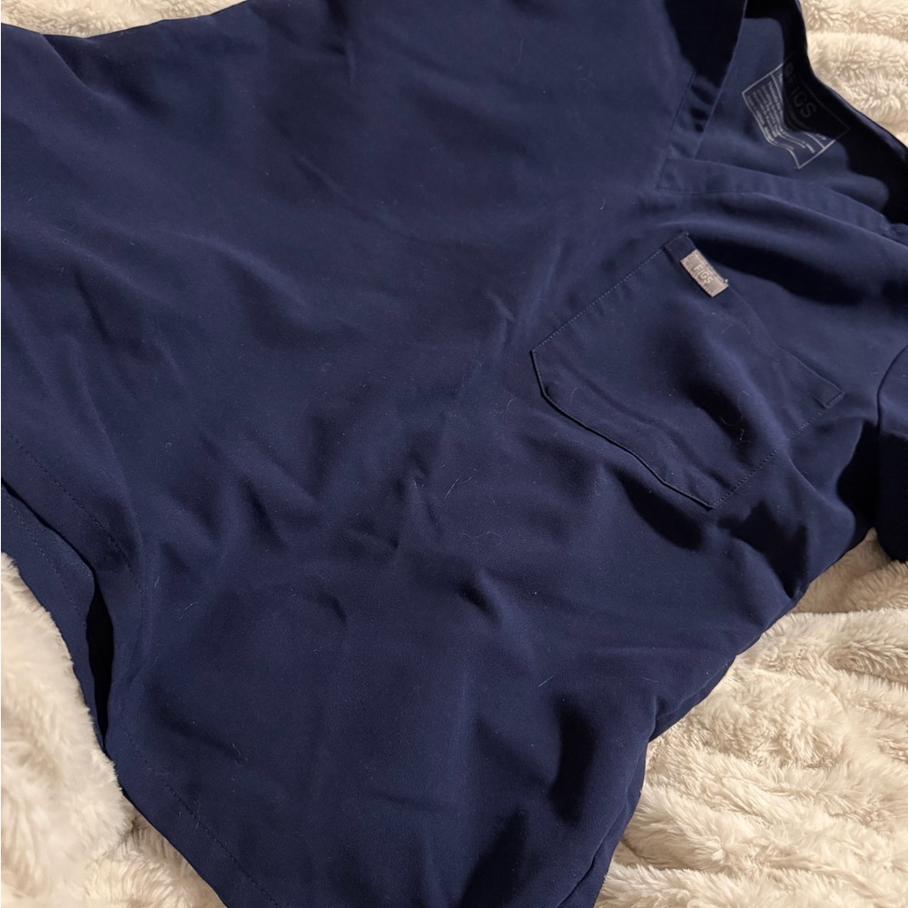 Figs navy blue technical collection set size small - scrub top and joggers